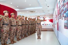 他们连合二心、奋怯拼搏